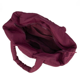 _Großzügiges Hauptfach mit separaten Innenfächern