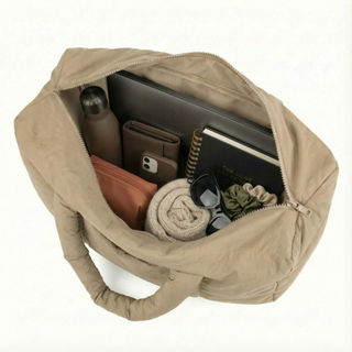 _Großzügiges Hauptfach mit separaten Innenfächern